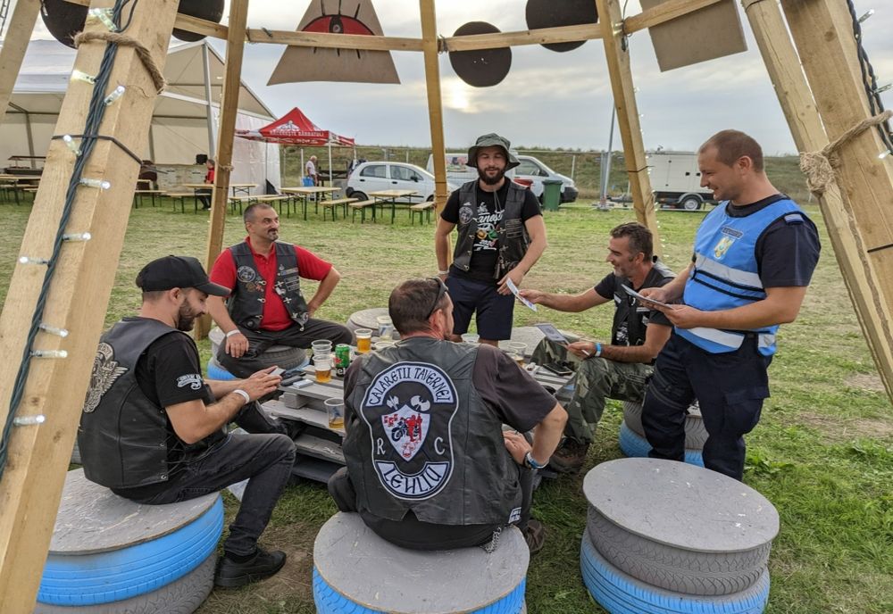  Jandarmii ialomițeni, peste 30 de activități informativ-preventive în sezonul estival