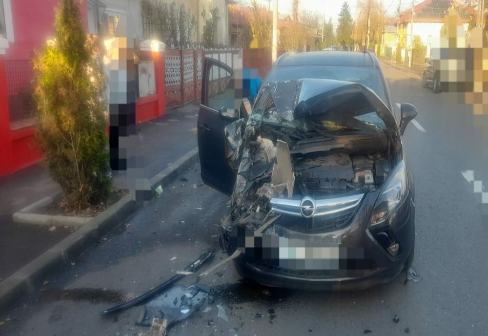 FOTO Impact violent pe drumurile din Ialomița