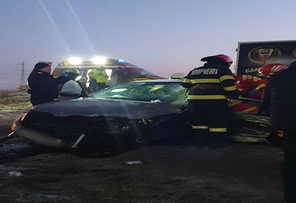 FOTO Impact violent pe DN 21. Trei victime