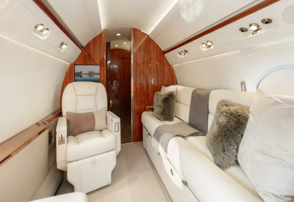 IOHANNIS A PLECAT CU AVIONUL DE LUX ÎN AMERICA