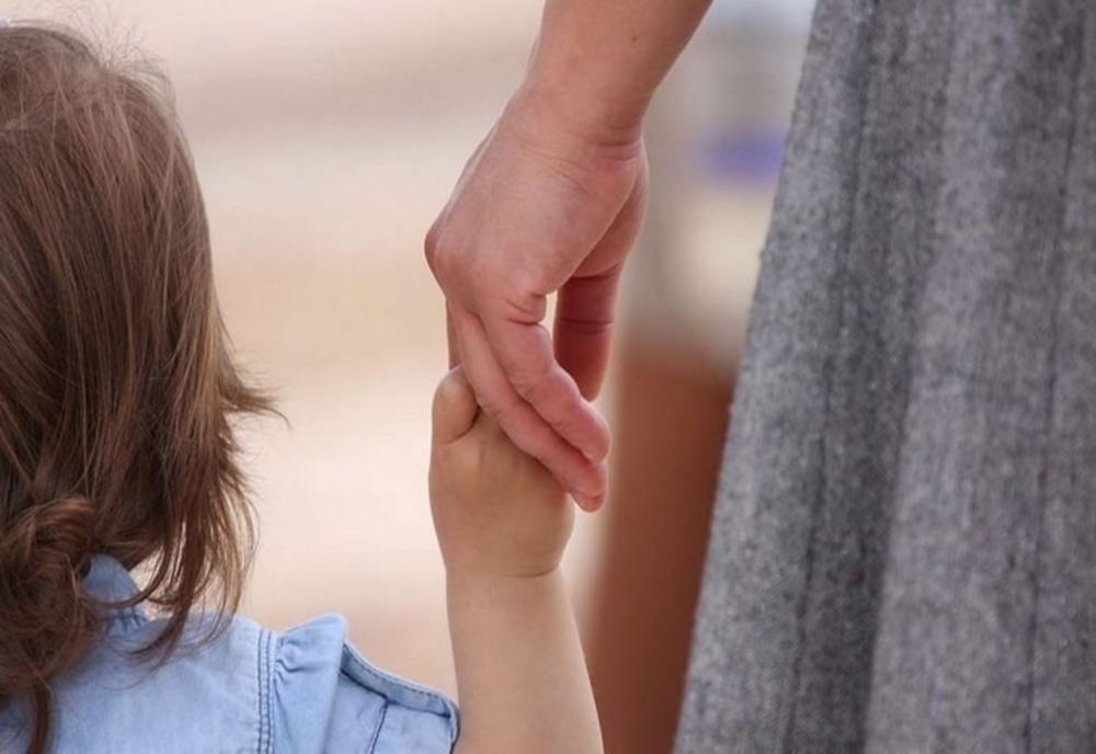 SE ÎNĂSPRESC CONDIŢIILE PENTRU ASISTENŢII MATERNALI