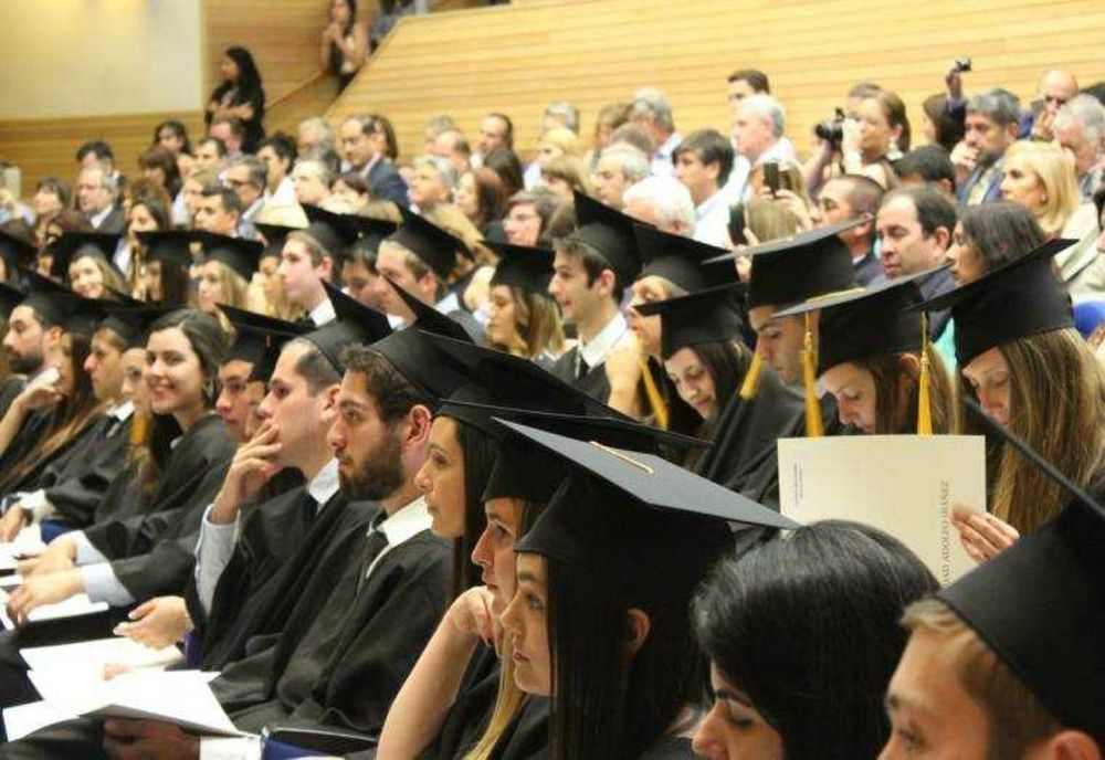 România, pe ultimul loc în Europa la numărul studenților care muncesc în timpul facultății