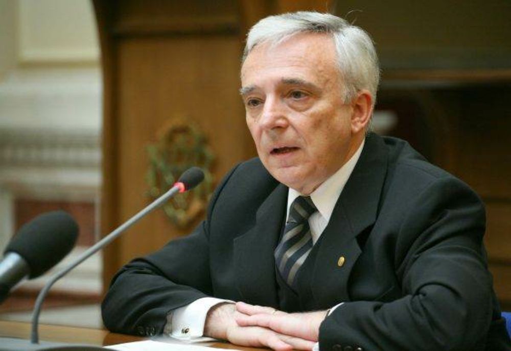 Mugur Isărescu: Lichiditatea în exces este controlată, iar leul rămâne stabil