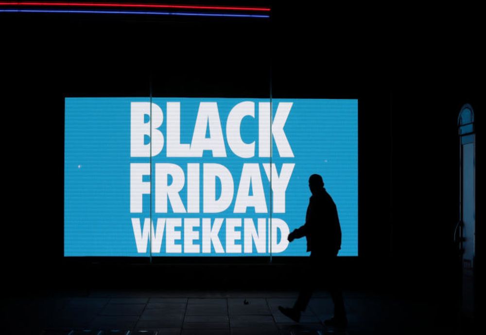 STUDIU KANTAR: 30% DINTRE ROMÂNII CARE VOR SĂ FACĂ CUMPĂRĂTURI DE BLACK FRIDAY 2024 ȘI-AU PREGĂTIT UN BUGET DE PESTE 3.000 DE LEI