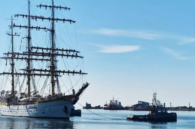 Nava-școală „Mircea” pornește într-un marș transatlantic de 150 de zile: misiune de instruire și reprezentare până în SUA