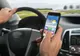 Modificările Codului Rutier intră în vigoare azi. Amenzi drastice pentru folosirea telefonului de către șoferi
